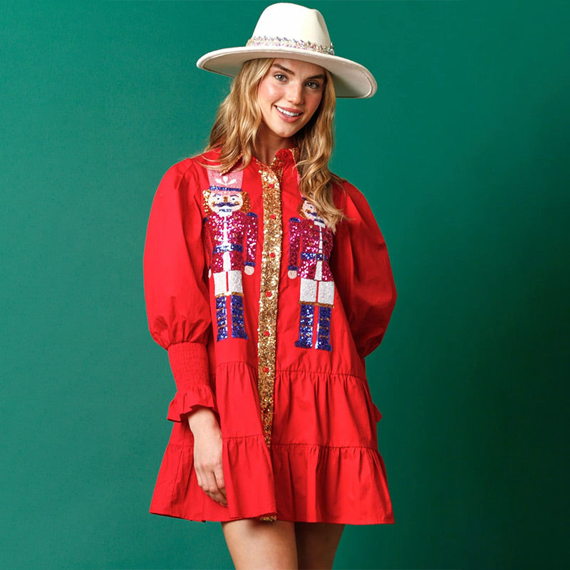 Langärmeliges Minikleid mit Nussknacker-Pailletten und Knopfleiste