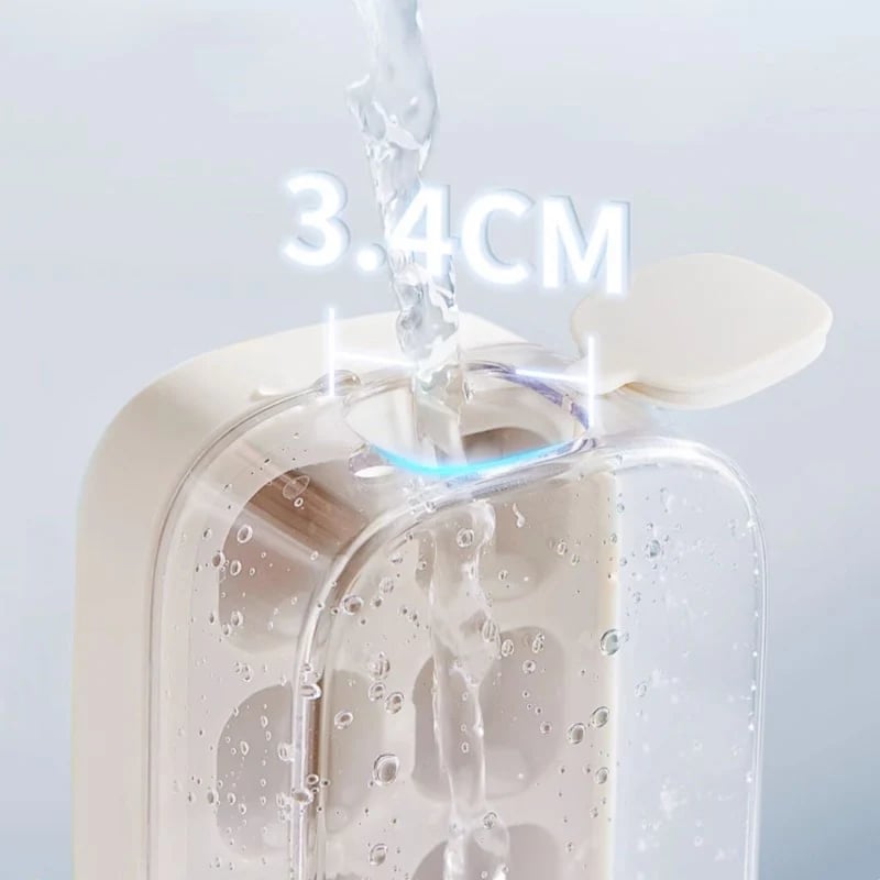 Eiswürfelbehälter aus Silikon mit Druckfunktion