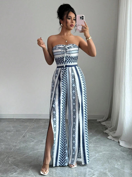 👗50% OFF NOW!💥Geometric Jumpsuit with Halter Neckline &amp; Side Slit – Unique print &amp; elastic back – Versatile, perfect for summer parties or resort wear ✨