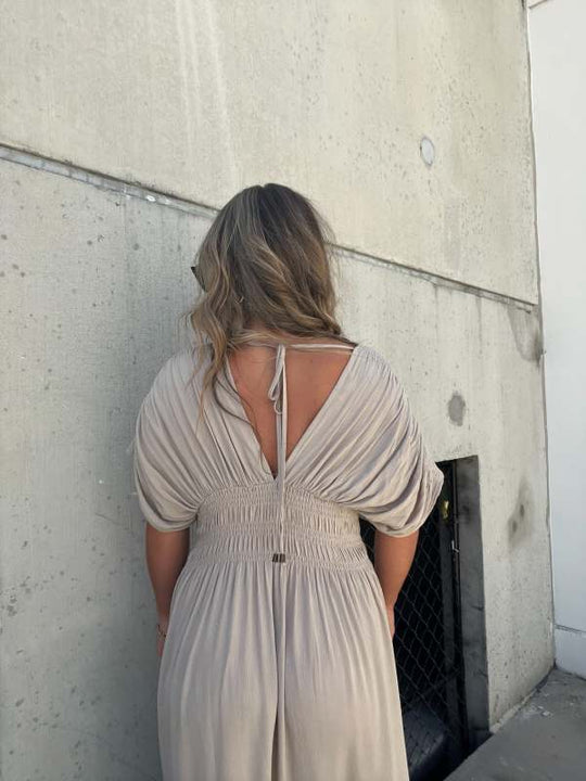 VENTE CHAUDE 💗 ROBE LONGUE FENTE À COL EN V SANS EFFORT