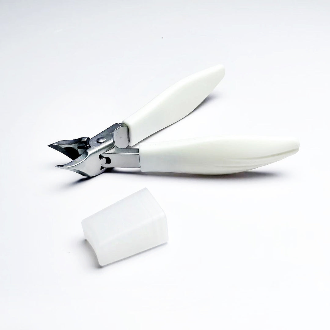 🔥50% OFF Today! Eagle Beak Nail Clippers ✨ Precision Angled Blade for Thick &amp; Ingrown Nails