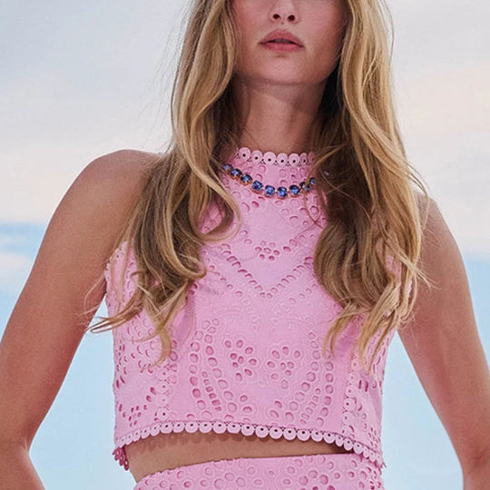 🌿👗Nouveaux produits 2025🔥 Ensemble 2 pièces avec un haut sans manches à découpes et une jupe fluide🌸💖