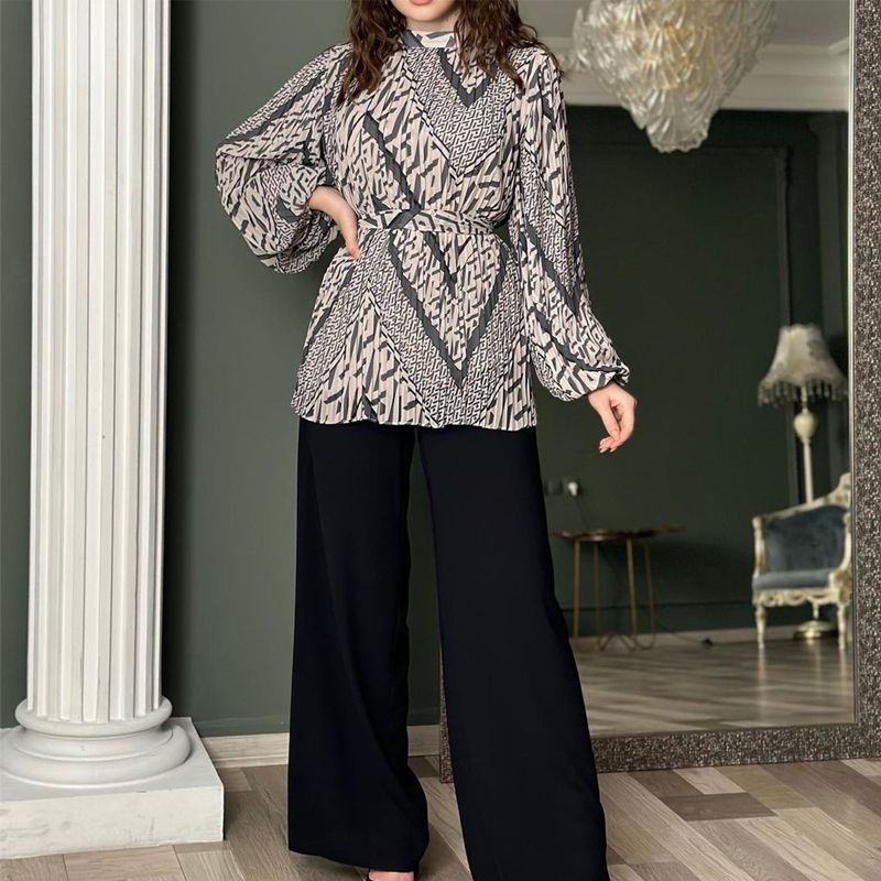 Fashionable pleated blouse &amp; pants with a wide leg, 2-part set
