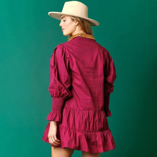 Mini vestido de manga larga con lentejuelas de cascanueces y un tapón de botón