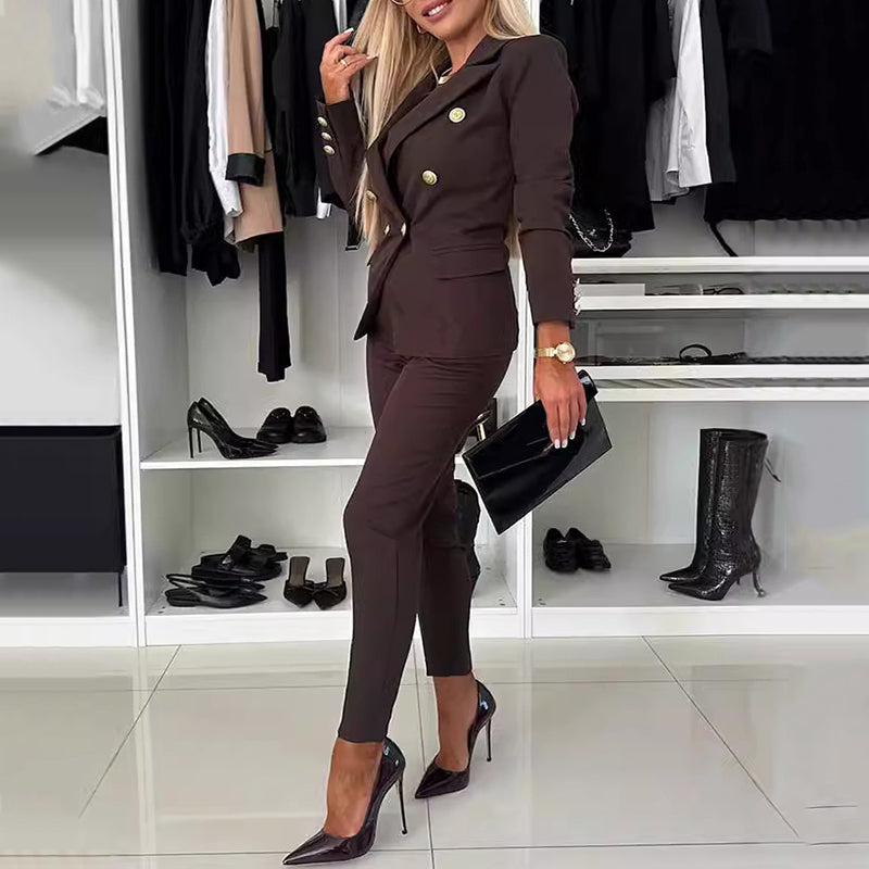 🔥HEISSER VERKAUF 50 % RABATT🔥Damen-Doppelreihiger Blazer &amp; Maßgeschneiderte Hosen-Kombination