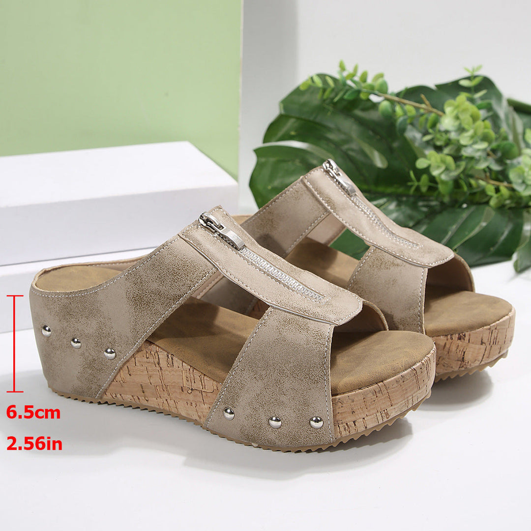 ✨ 48 % alennus! Kesän must-have: Nastoitettu string-kiilakorkoinen sandaali – muodikkaat &amp;  mukava! 👡🔥