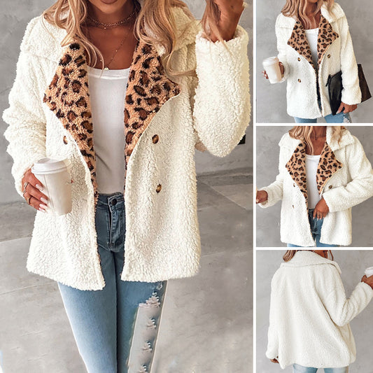 Gemütlicher Kurzmantel mit Leoparden-Revers