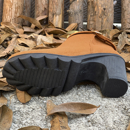 Botines de moda para mujer con tacón grueso.