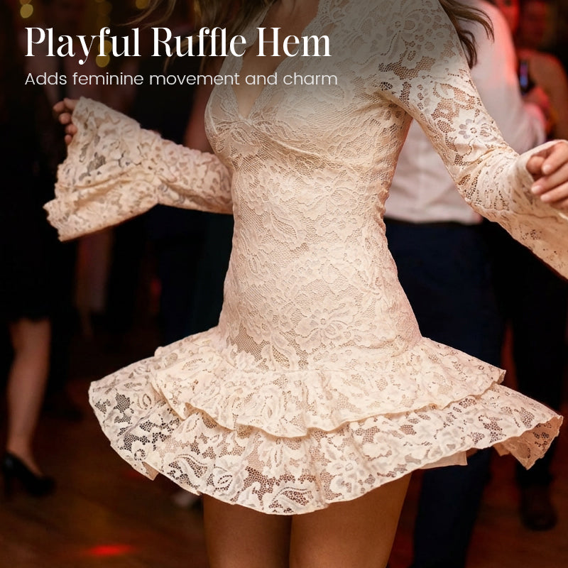 Elegantes Spitzenkleid mit V-Ausschnitt und Rüschenbesatz