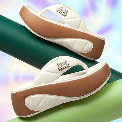 🔥Solange der Vorrat reicht 40 % Rabatt!🎉Sommerliche Flip-Flops für Damen mit weicher Plateausohle und Farbblock-Design